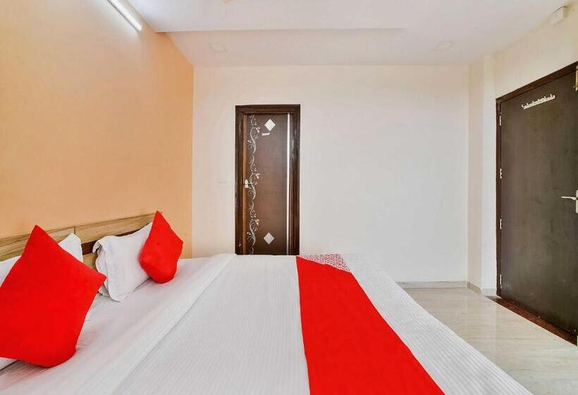 فندق Oyo 61373  Paradise