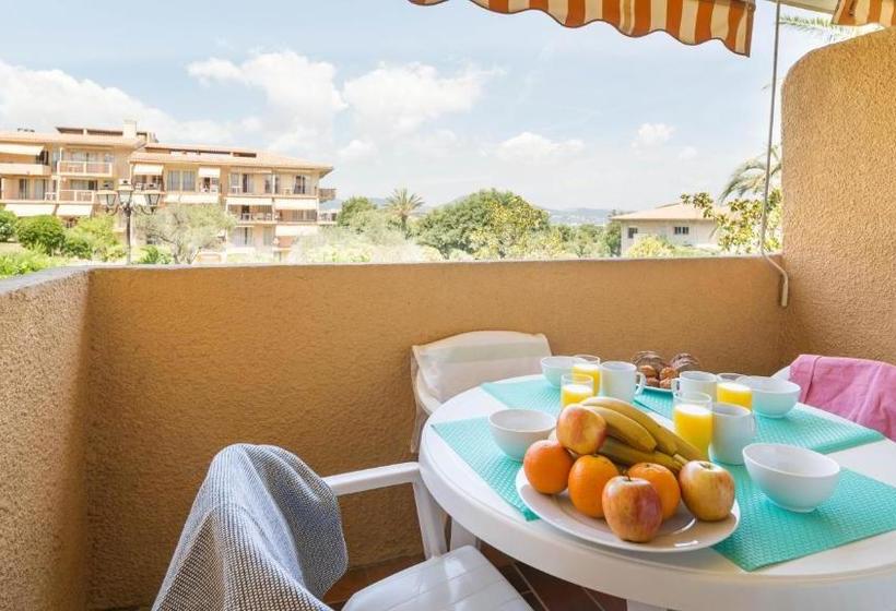 Отель Pierre Et Vacances Résidence Amandine