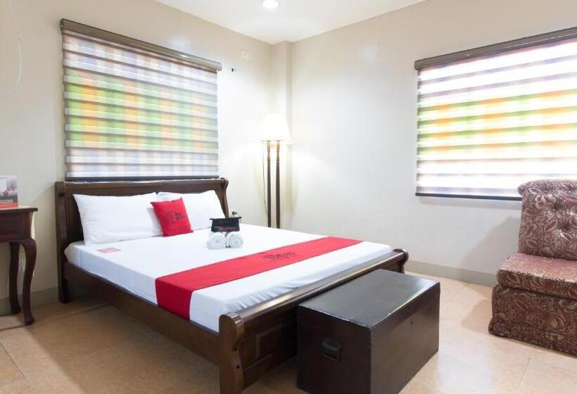 هتل Reddoorz At Teofila Lodge