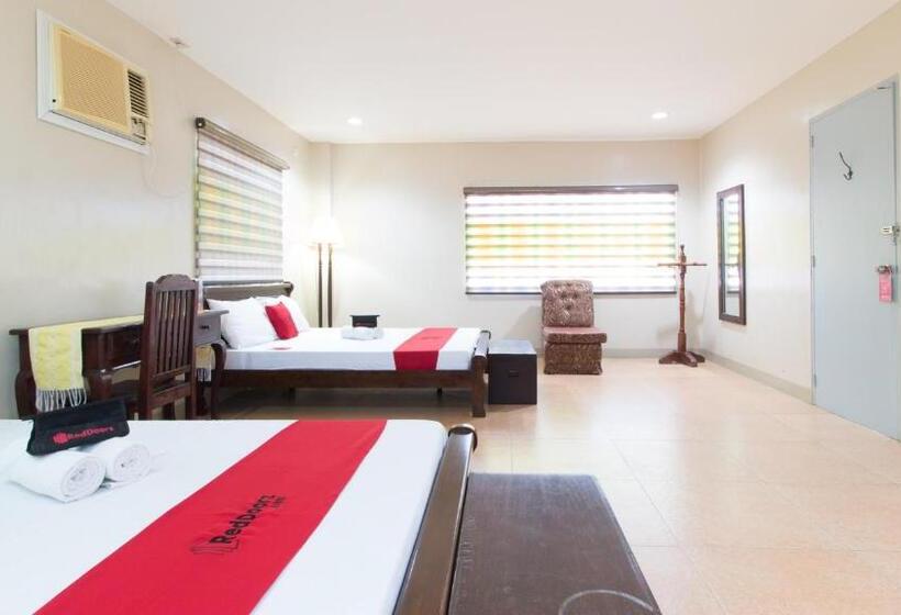 هتل Reddoorz At Teofila Lodge