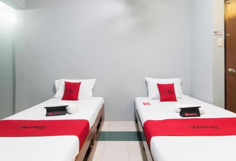 هتل Reddoorz At Teofila Lodge
