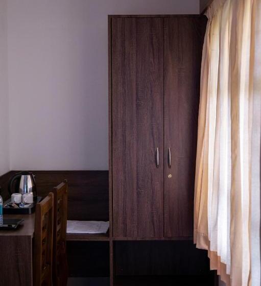 هتل Sharda Residency