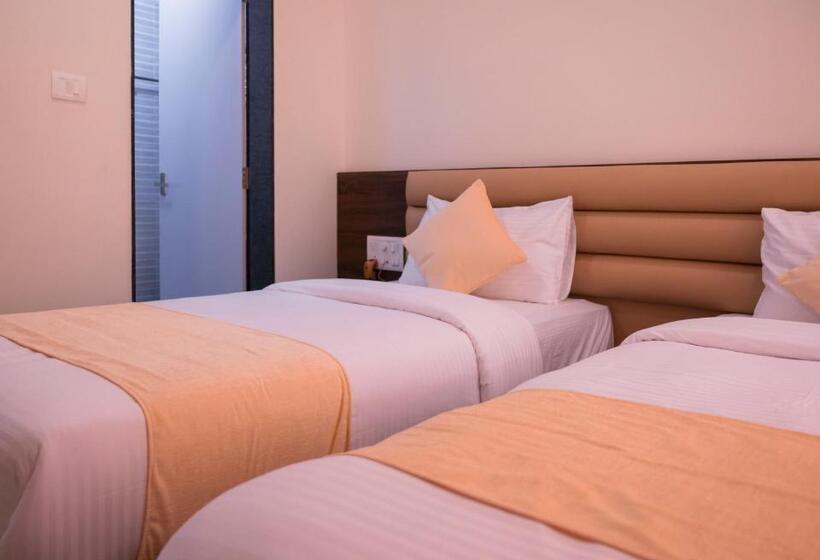 هتل Sharda Residency