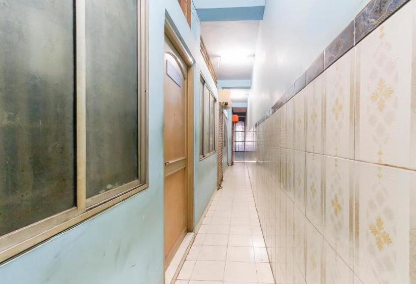 בית מלון כפרי Spot On 65418 Kcr Garden