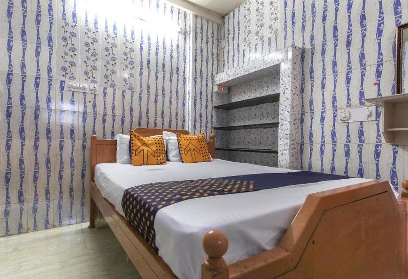 בית מלון כפרי Spot On 65418 Kcr Garden