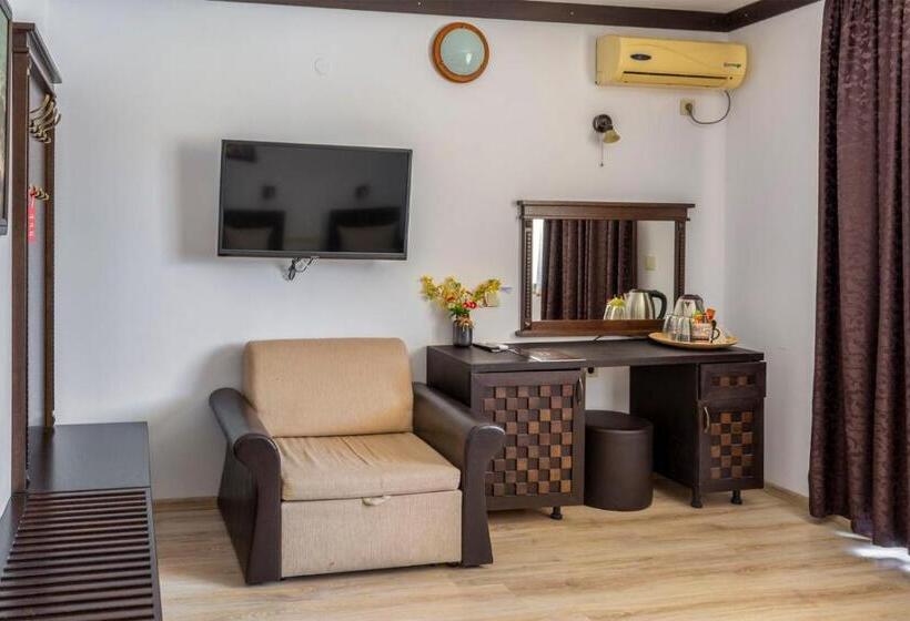 هتل Sunny Paradise Ll   Daniela Wellness And Spa