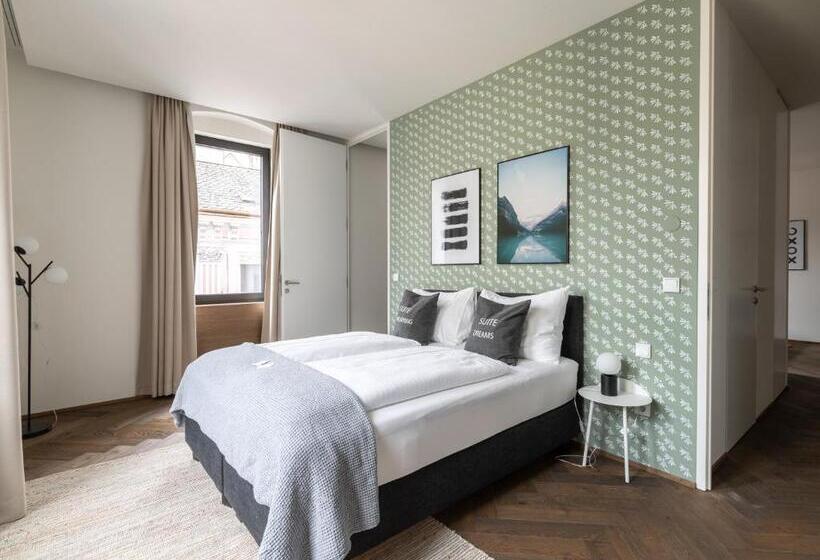 Limehome Linz Schillerstraße