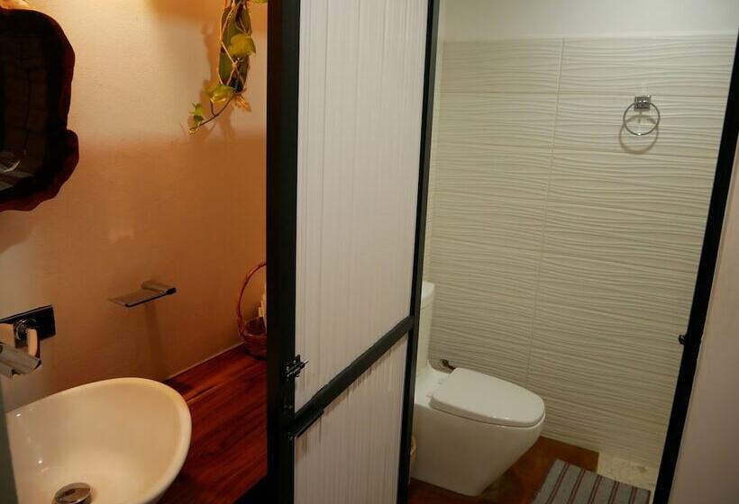 Madre Tierra Hotel & Coworking & Hostal
