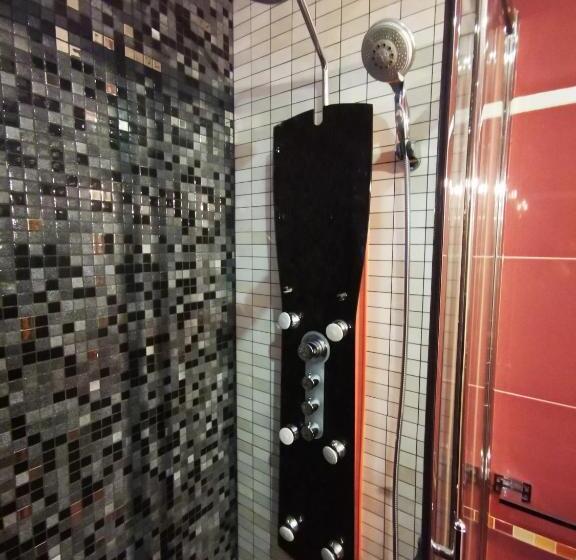 پانسیون Hostal Quinta Santillan