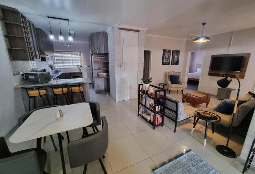 پانسیون The Retreat Guesthouse