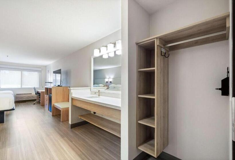 Best Western Lake Oswego Hotel & Suites