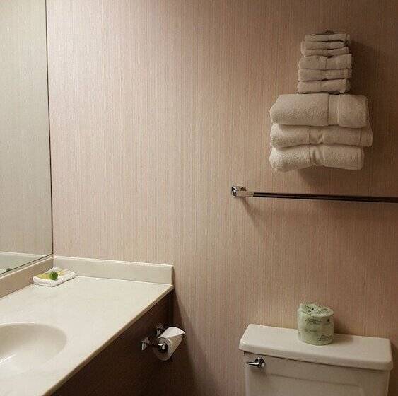 هتل Americas Best Value Inn Chippewa Falls