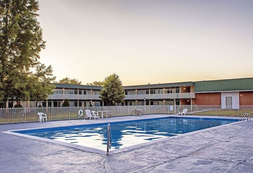 هتل Budget Host Inn