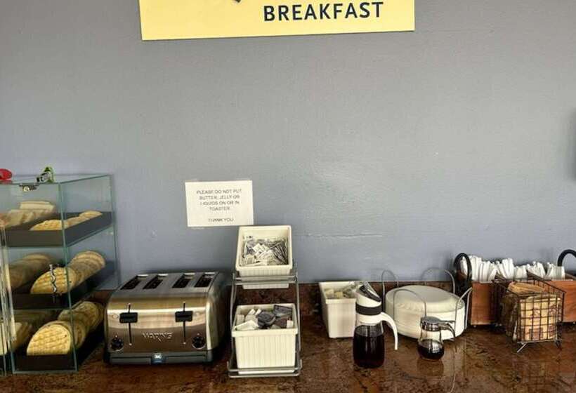 בית מלון כפרי Days Inn By Wyndham San Diegoeast/el Cajon