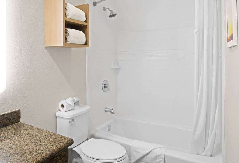 בית מלון כפרי Days Inn By Wyndham San Diegoeast/el Cajon