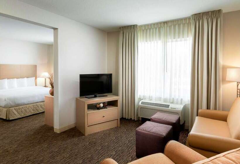 فندق Doubletree By Hilton Vancouver