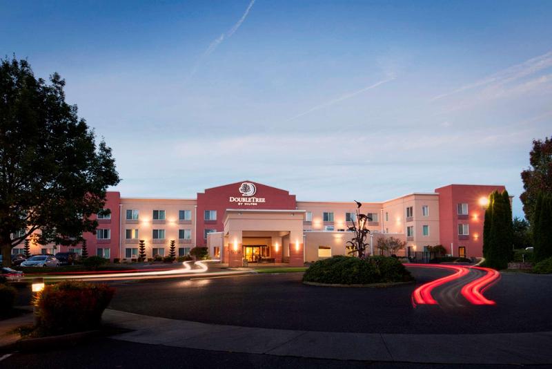 Doubletree By Hilton Hotel Vancouver