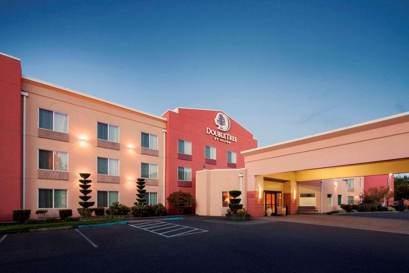 Doubletree By Hilton Hotel Vancouver