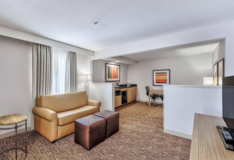 Hotel Doubletree By Hilton Vancouver