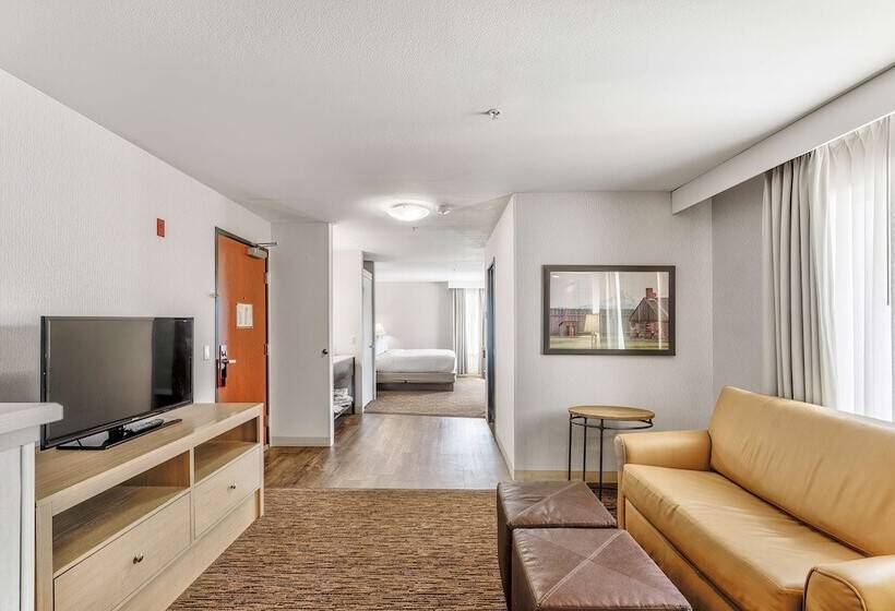 Doubletree By Hilton Hotel Vancouver