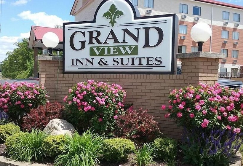 فندق Grand View Inn & Suites