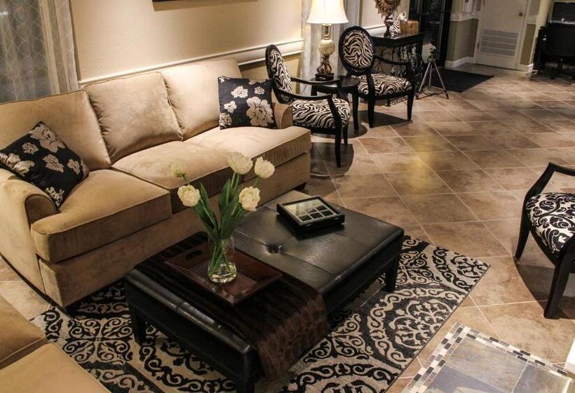 فندق Grand View Inn & Suites