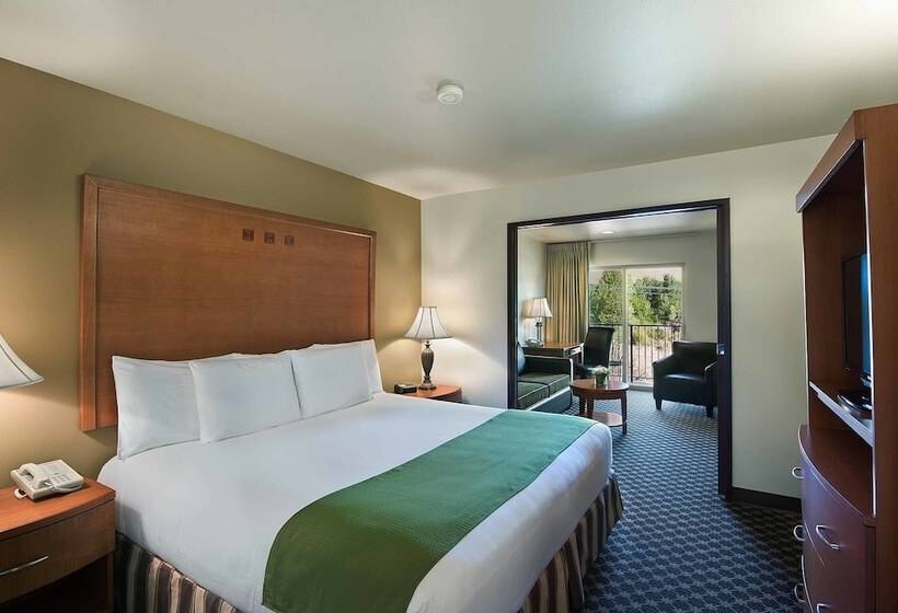 هتل Oxford Suites Yakima