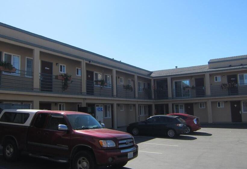 هتل Pacific Best Inn