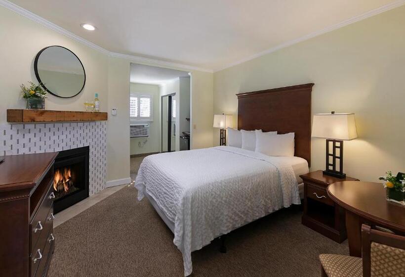 هتل Paso Robles Inn