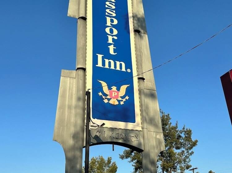 هتل Heritage Inn