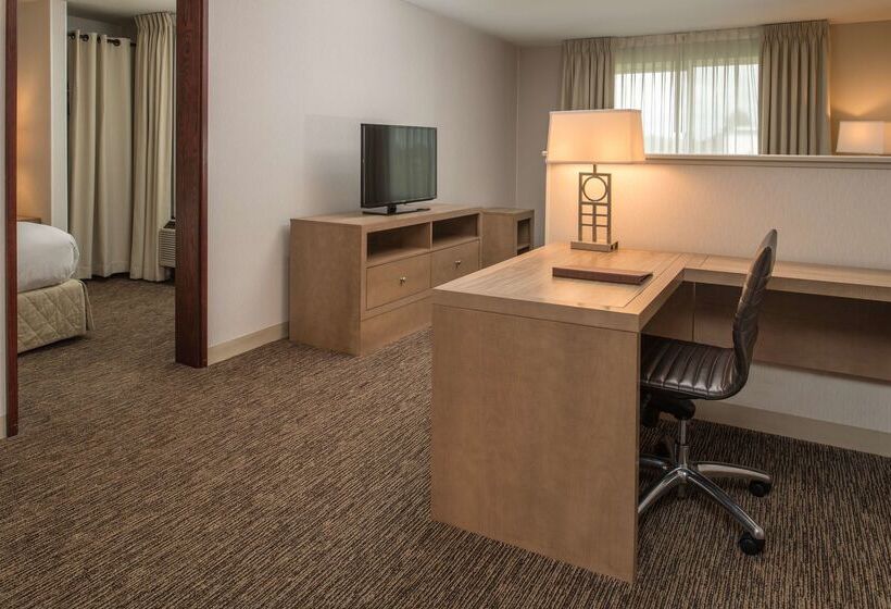 فندق Doubletree By Hilton Salem