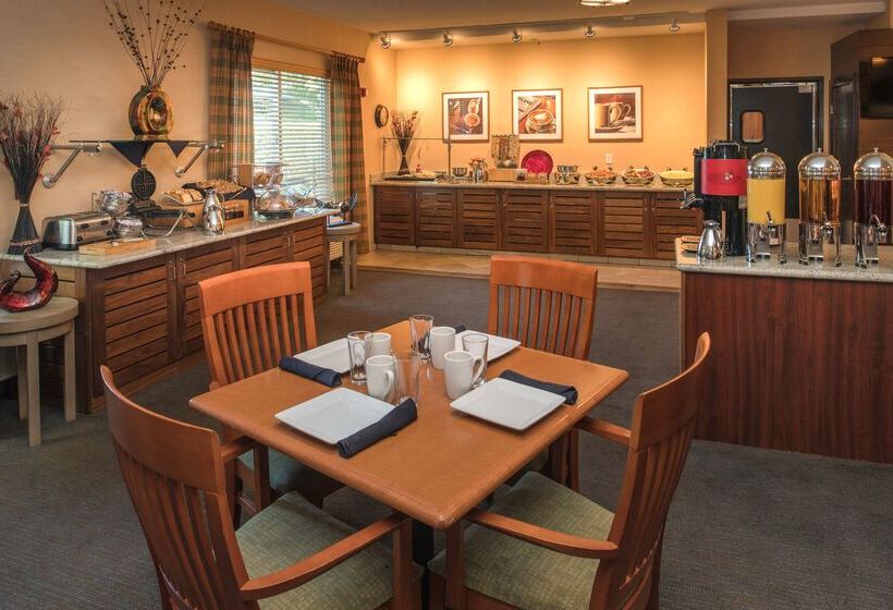 فندق Doubletree By Hilton Salem