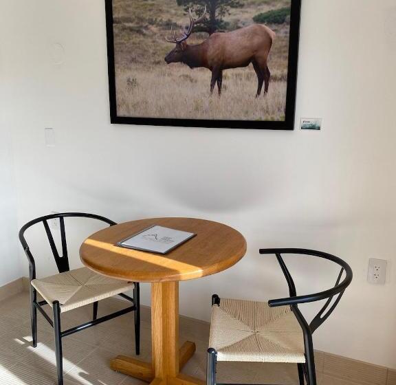 ホテル Pikes Peak Paradise Bed And Breakfast