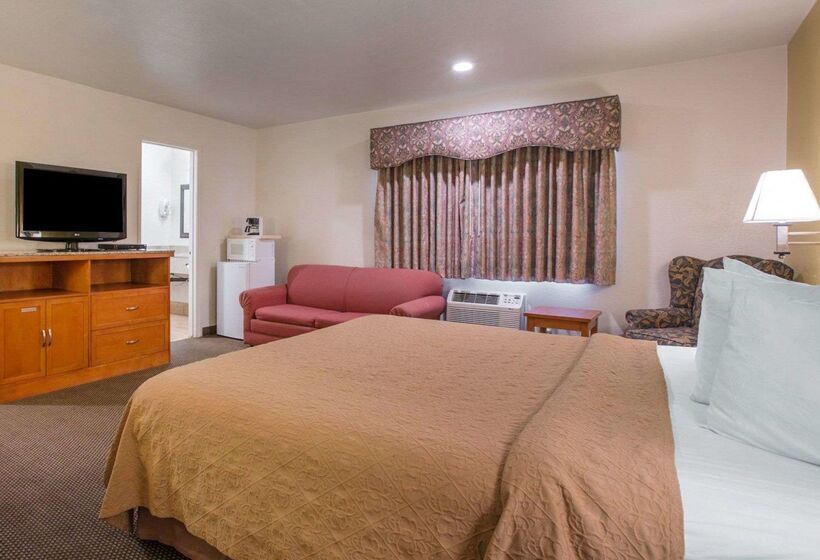هتل Quality Inn