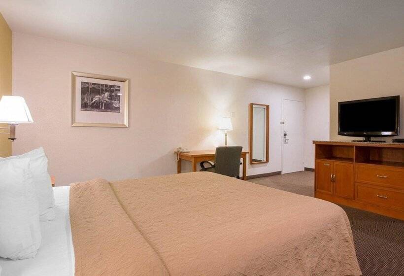 هتل Quality Inn