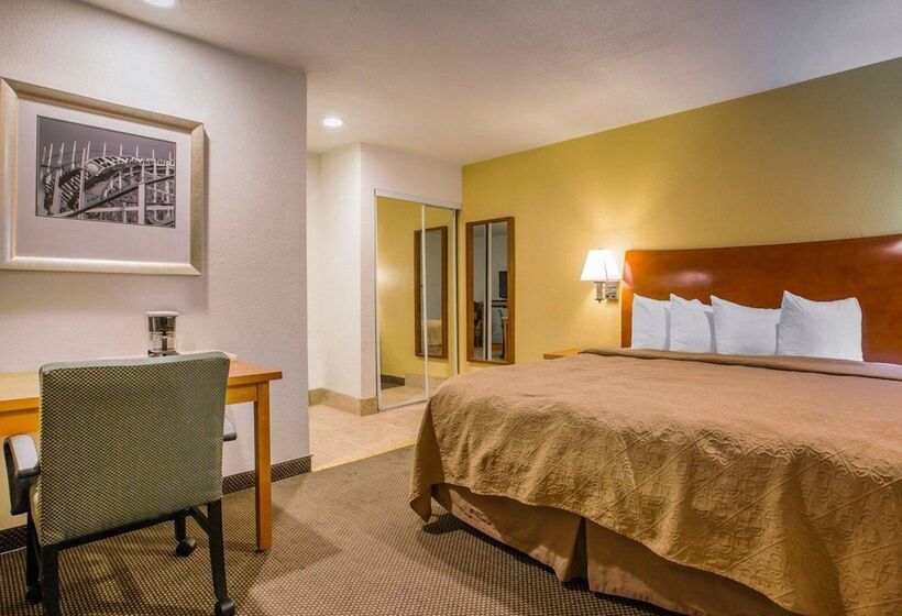 هتل Quality Inn