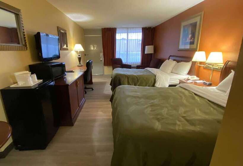 فندق Ramada By Wyndham Rome / Verona