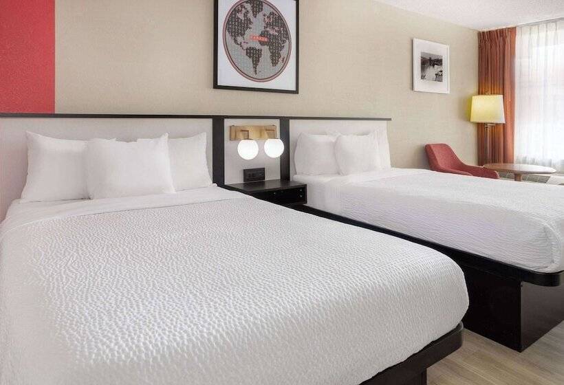 فندق Ramada By Wyndham Rome / Verona