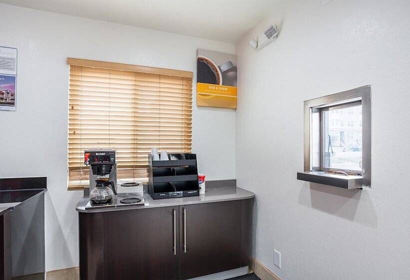 Motel 6ventura, Ca  Downtown