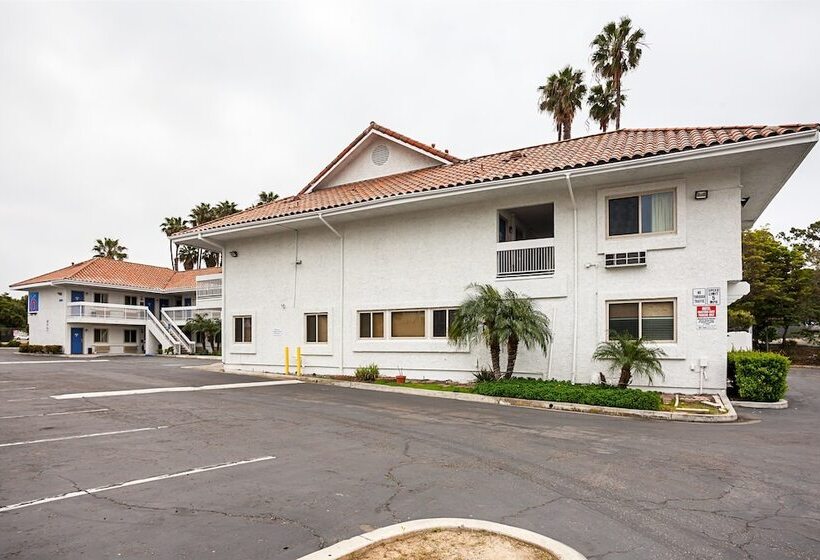 Motel 6ventura, Ca  Downtown