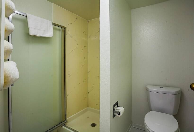 Motel 6ventura, Ca  Downtown