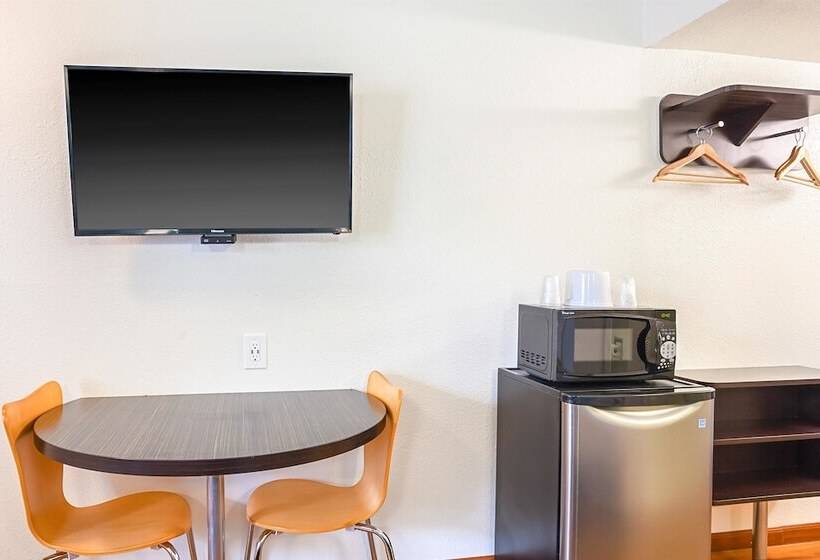 Motel 6ventura, Ca  Downtown