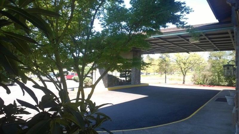فندق على الطريق Pepper Tree Inn
