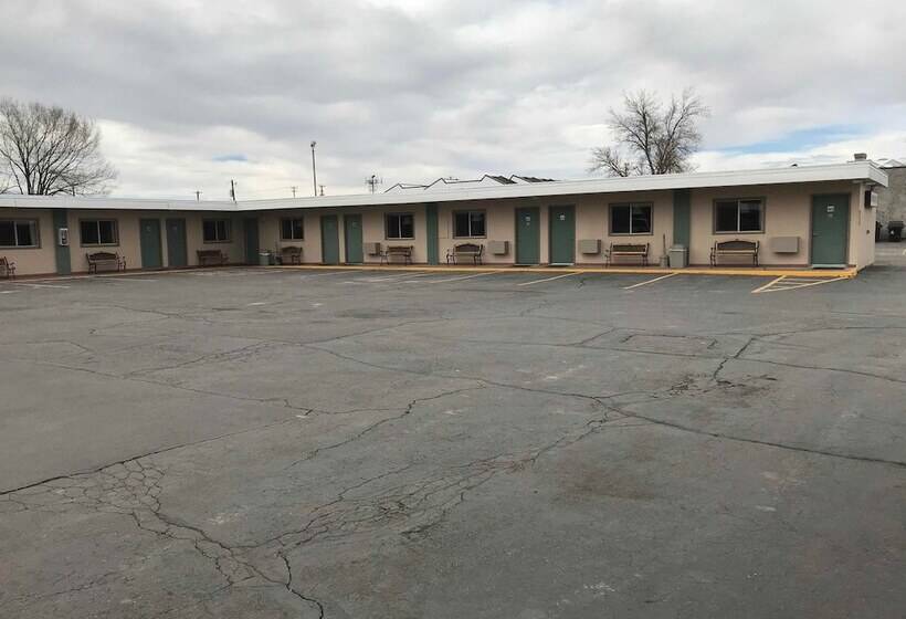 Paintbrush Motel