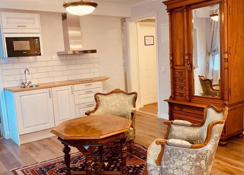 צימר Herrgardshotellet I Laxå