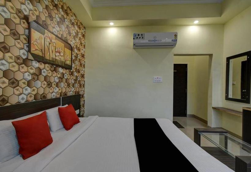 فندق Capital O 64337 Madhuvan Pool And Resort