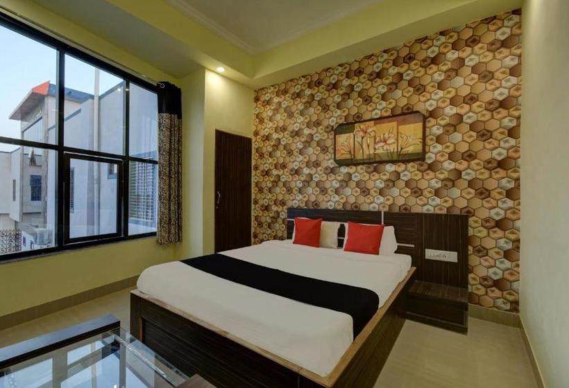 فندق Capital O 64337 Madhuvan Pool And Resort