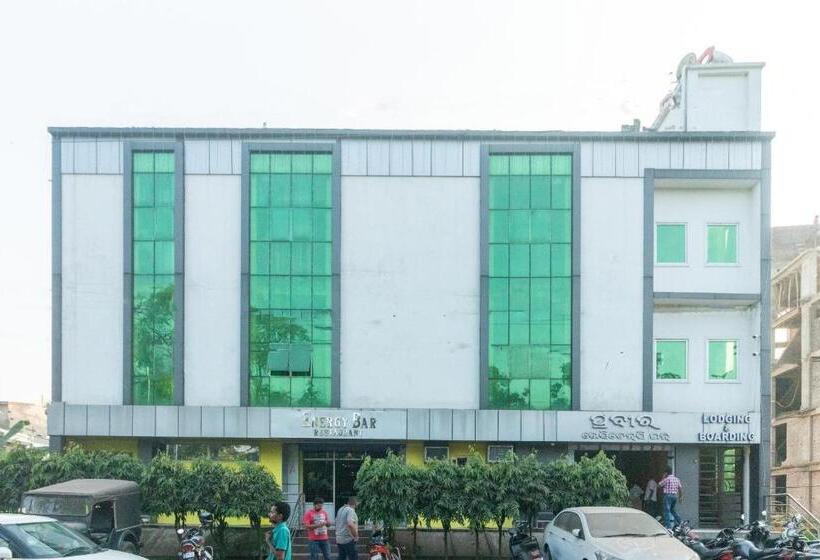 هتل Spot On Prabir Residency Inn