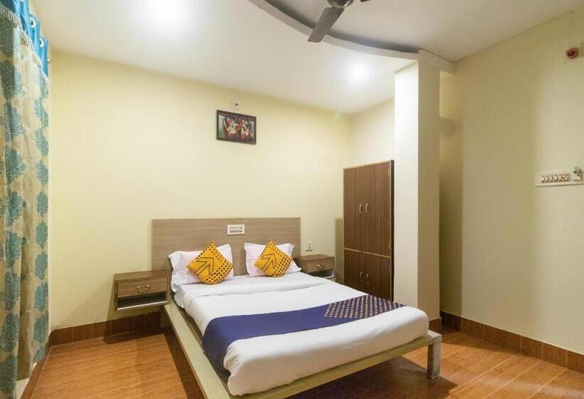 هتل Spot On Prabir Residency Inn