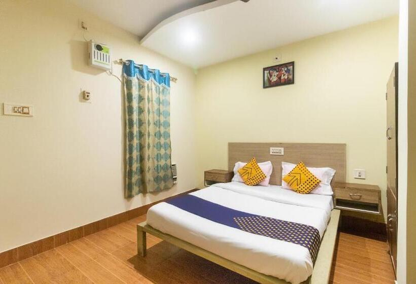 هتل Spot On Prabir Residency Inn